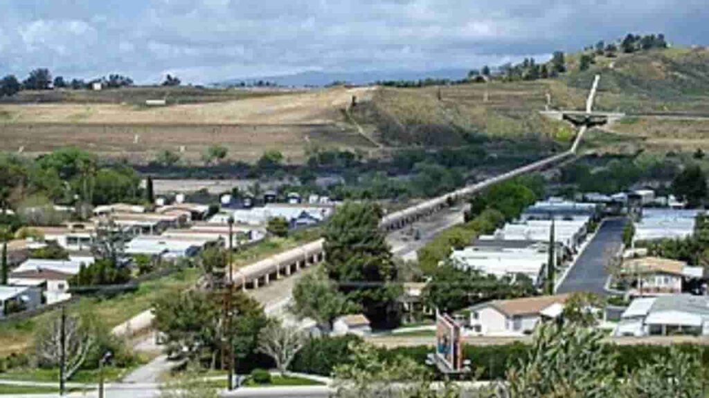 Santa Clarita City of Los Angeles County California