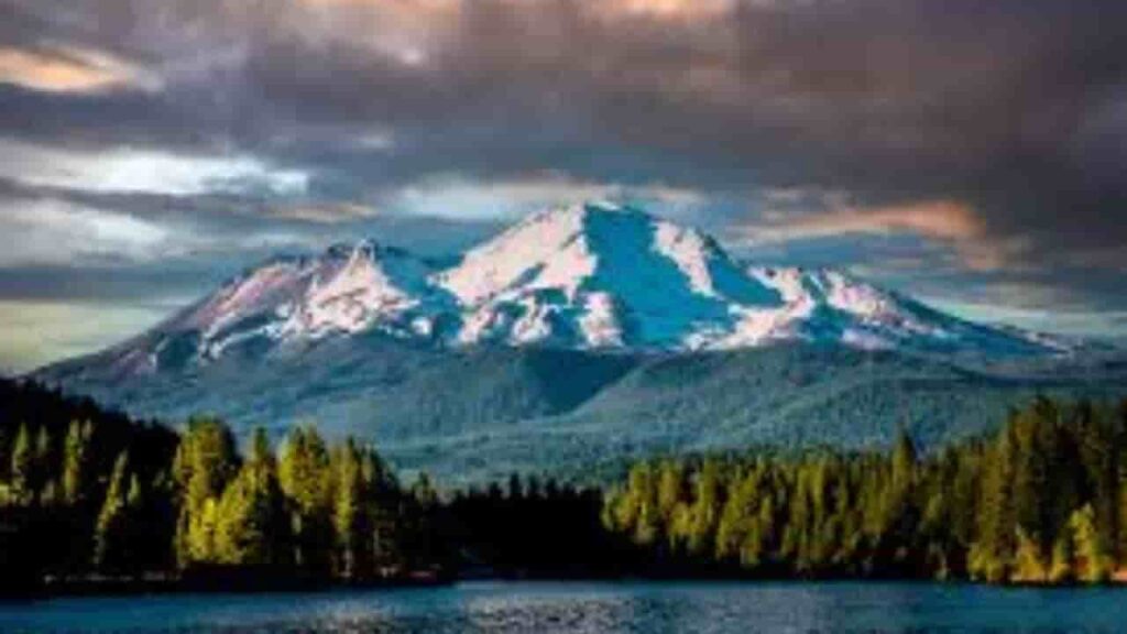 Mount Shasta City of Siskiyou County California